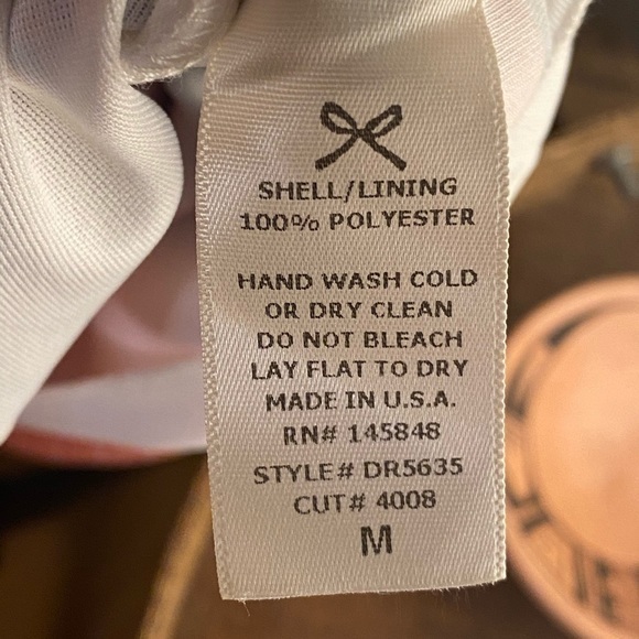 Everly Printed Short Sleeve Shift Dress Size Medium - Picture 8 of 8